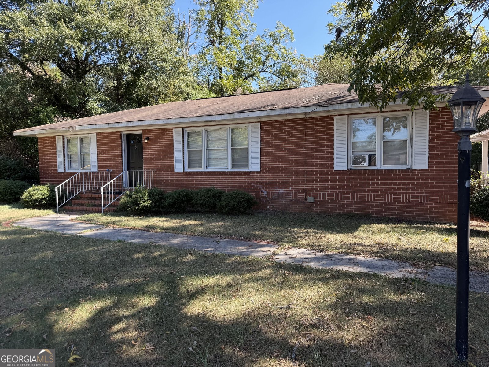 2560 Anderson Drive Macon - main photo