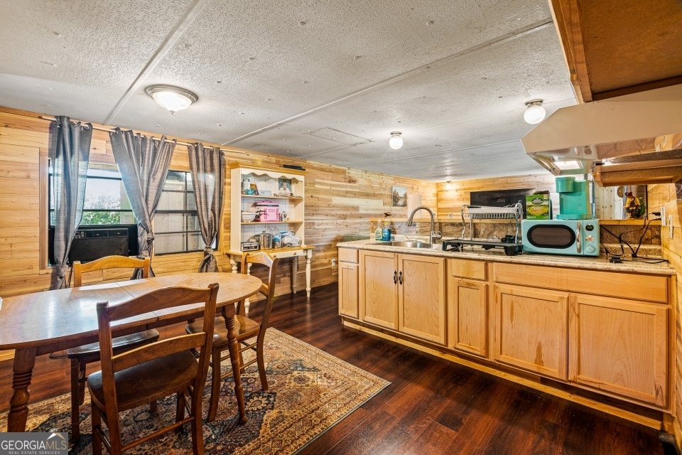 1302 McDonough Road Griffin - Photo 10