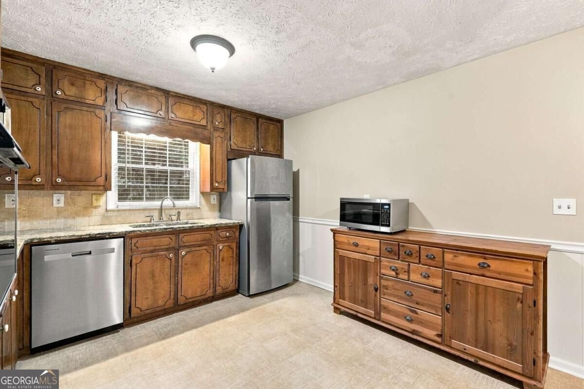 3450 Lake Drive Lawrenceville - Photo 10