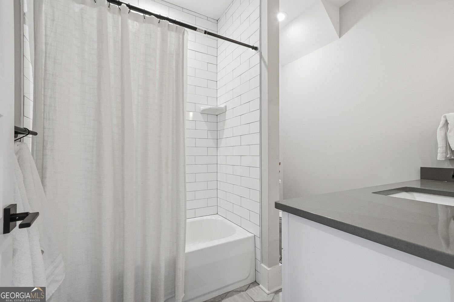 190 Chestnut Street Ball Ground - Photo 35