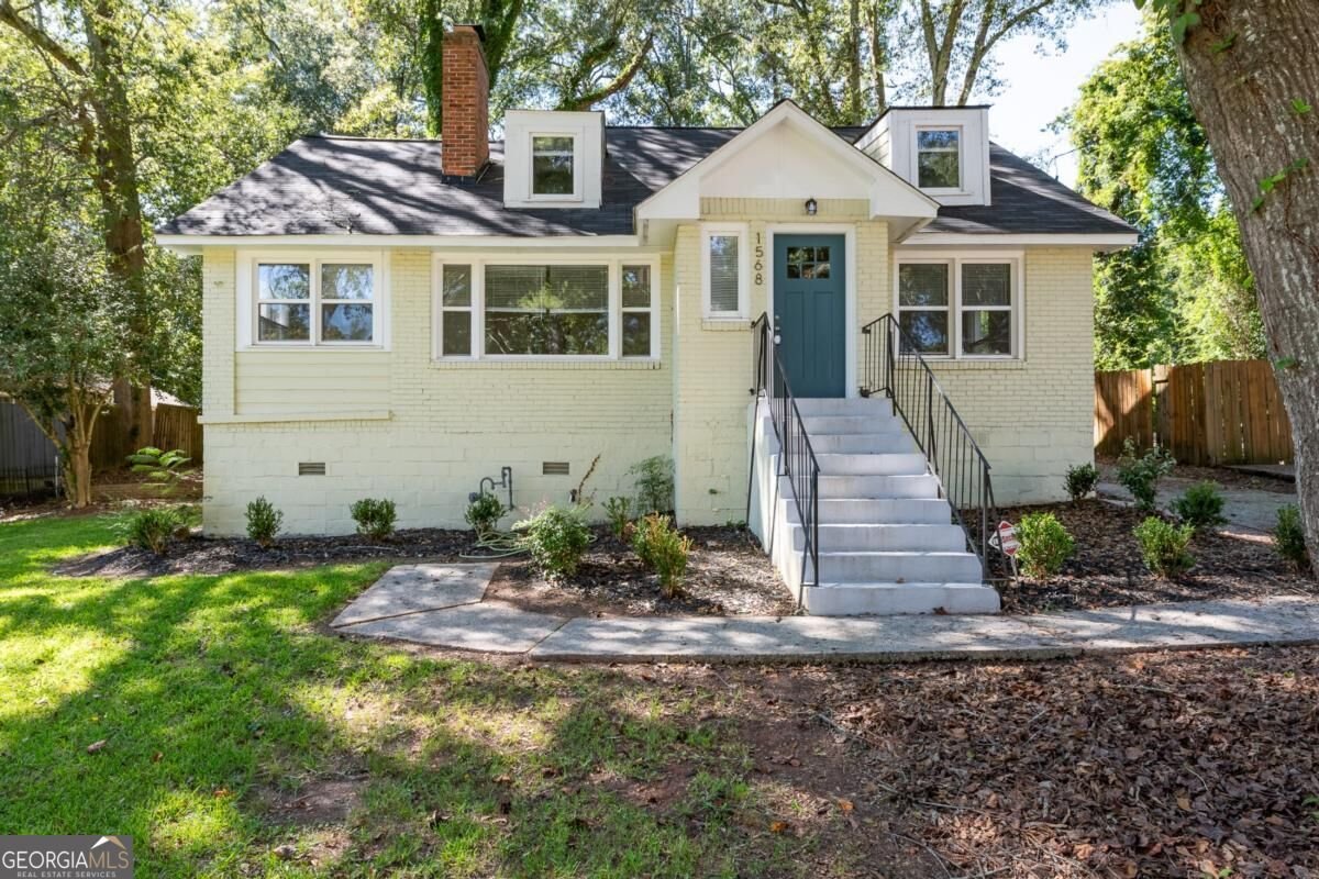 1568 Mayflower Avenue Atlanta - main photo