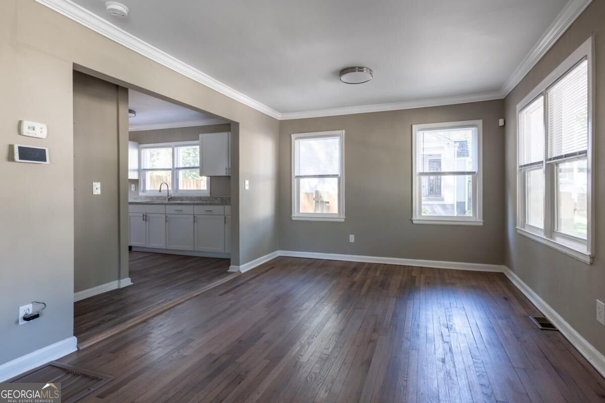 1568 Mayflower Avenue Atlanta - Photo 8
