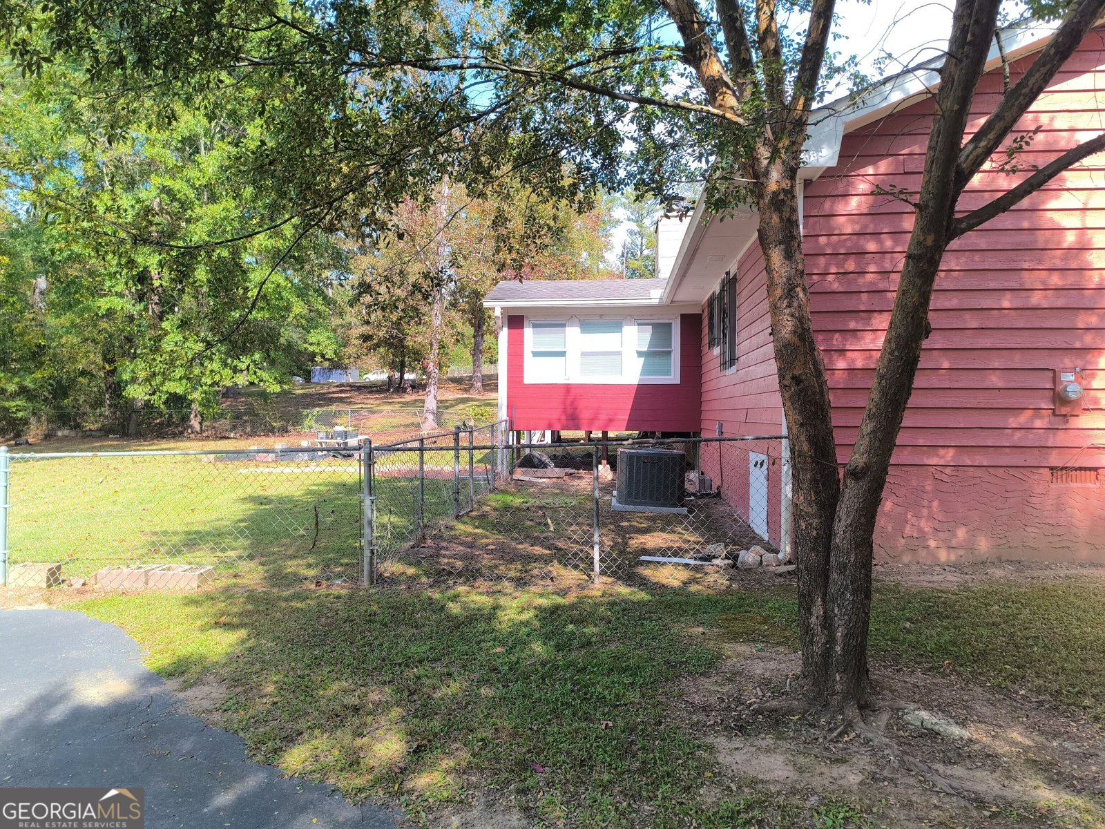 2063 Ebenezer Road Conyers - Photo 8