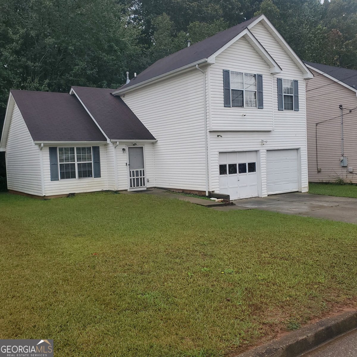 5469 Shirewick Lane Lithonia - main photo