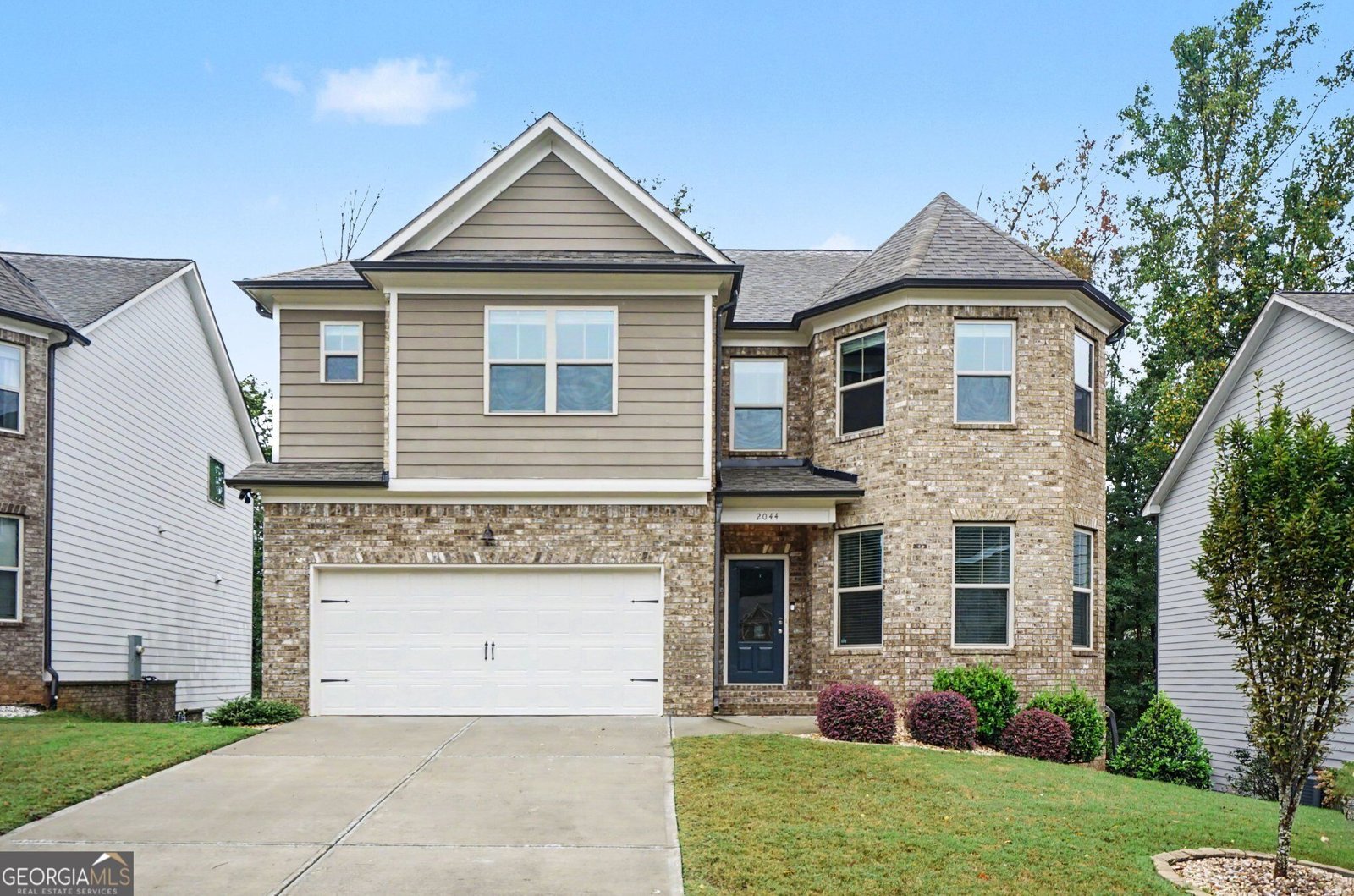 2044 Brittlebank Lane Lawrenceville - main photo