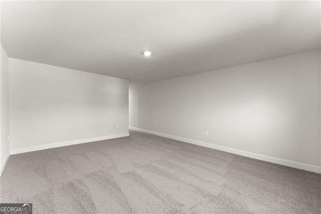 111 HALLOWED Drive Commerce - Photo 22