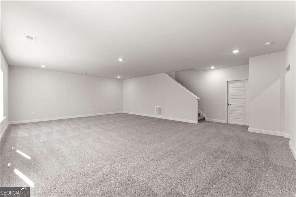 111 HALLOWED Drive Commerce - Photo 30