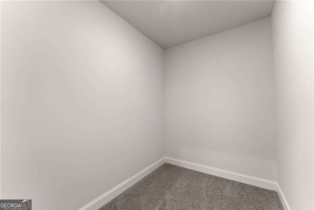 111 HALLOWED Drive Commerce - Photo 33