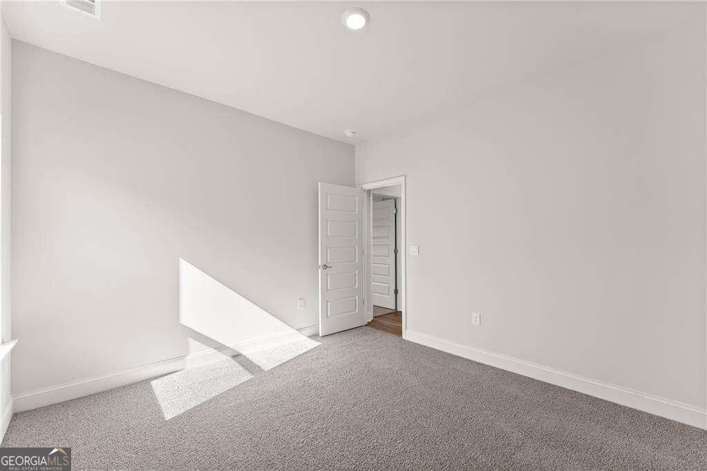 111 HALLOWED Drive Commerce - Photo 35