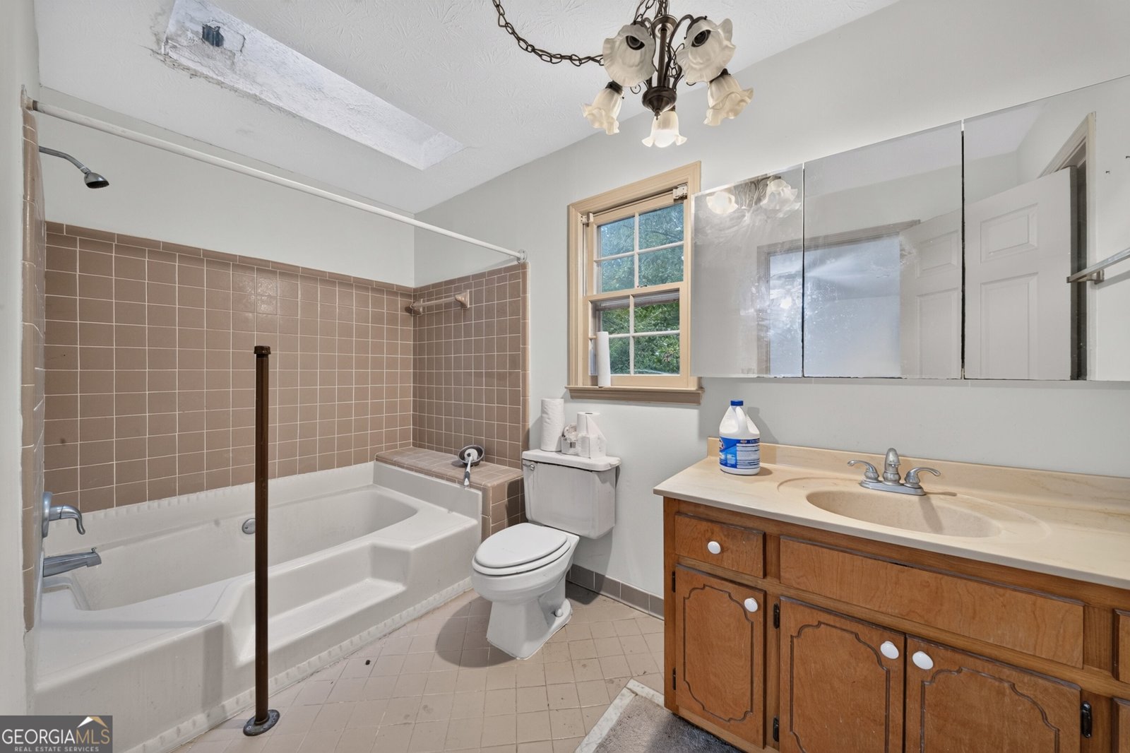550 Creekwood Court Conyers - Photo 13