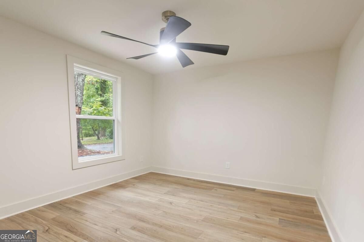 2363 Englewood Drive East Point - Photo 10