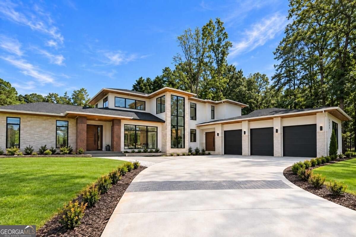 4785 Moore Road Suwanee - main photo