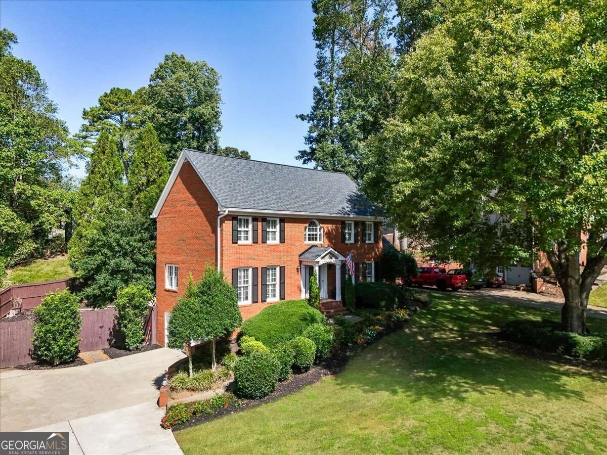 129 Lakeside Drive Kennesaw - main photo