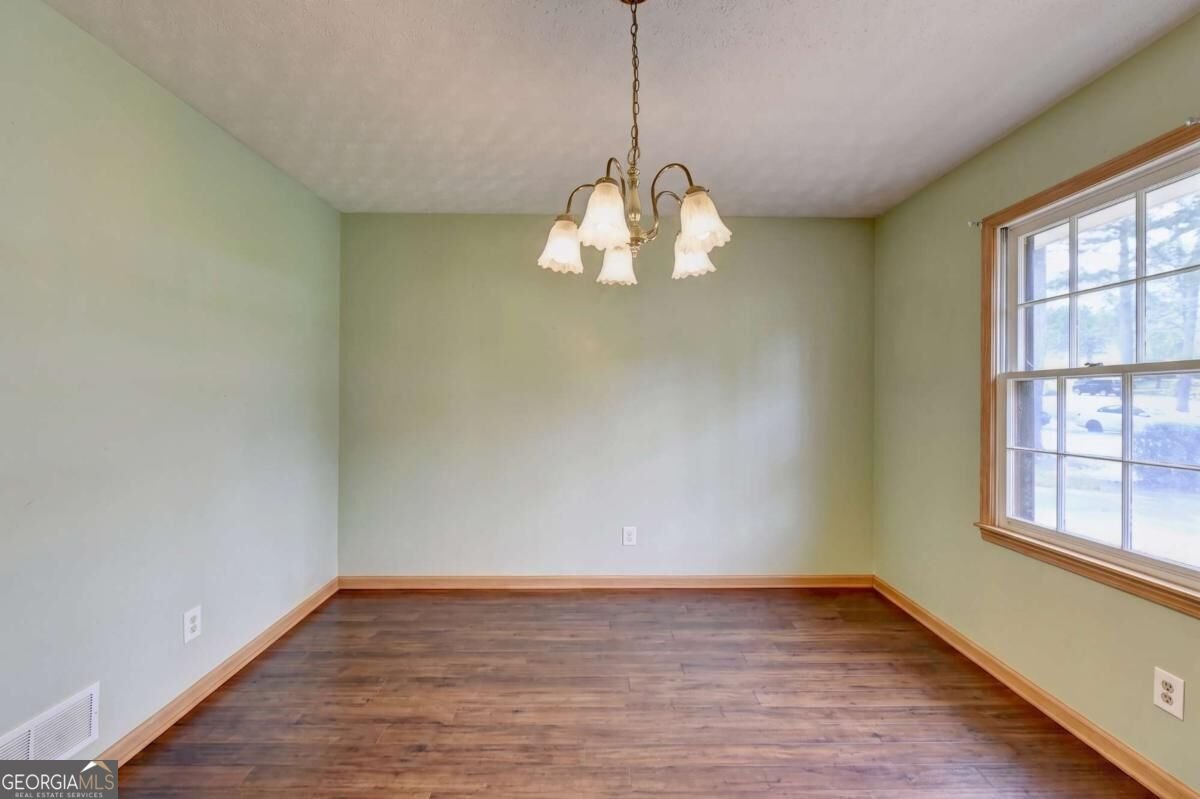 4061 Whispering Forest Court Lilburn - Photo 14