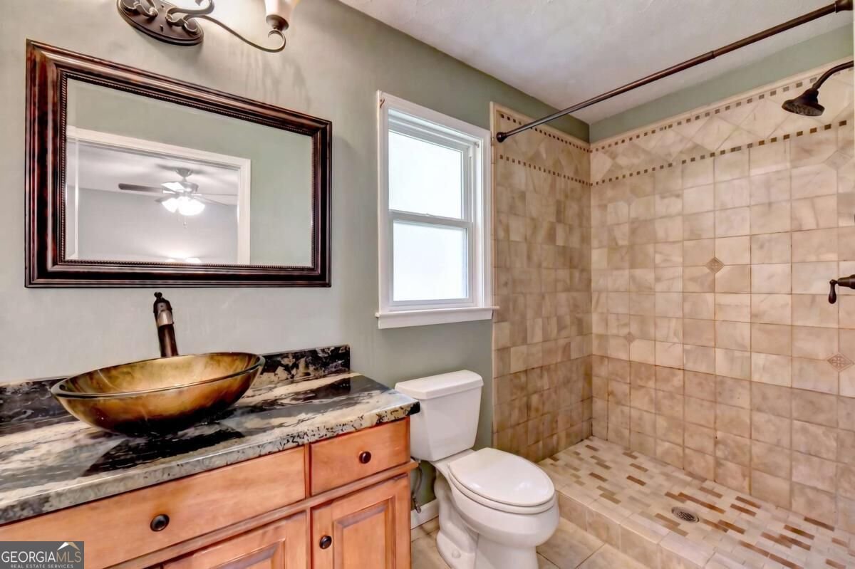 4061 Whispering Forest Court Lilburn - Photo 19