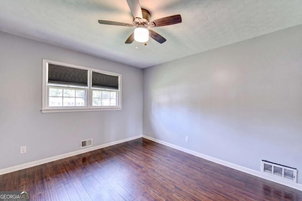 4061 Whispering Forest Court Lilburn - Photo 22