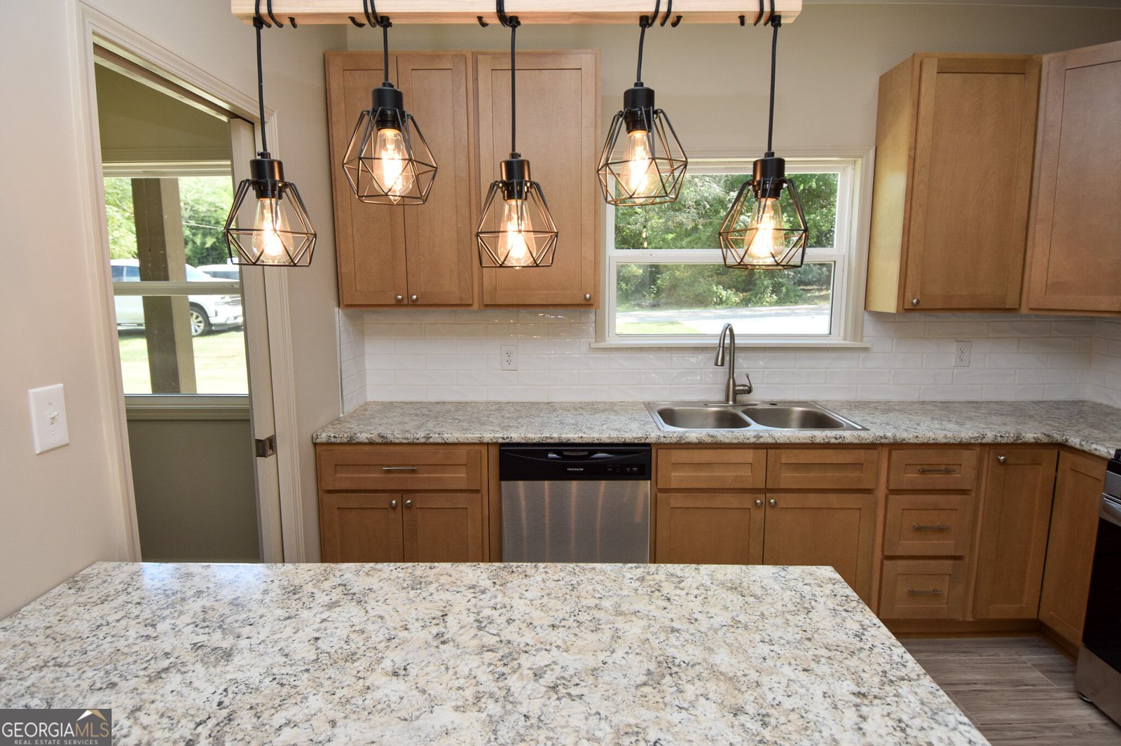 124 Johnson Street Barnesville - Photo 12