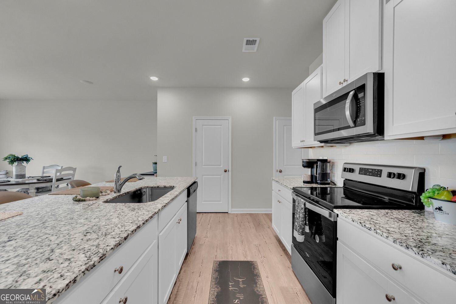 5235 Canberra Drive Flowery Branch - Photo 11