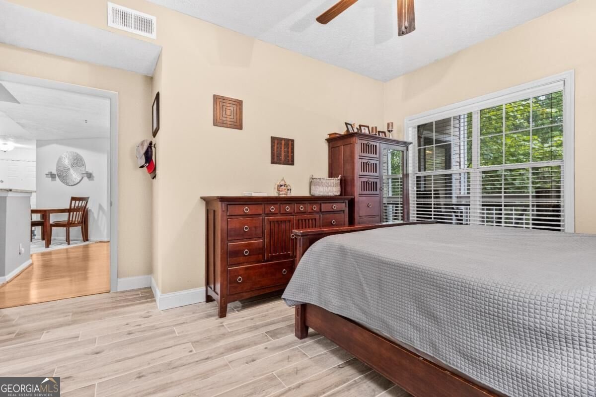 1250 Parkwood Circle Atlanta - Photo 10