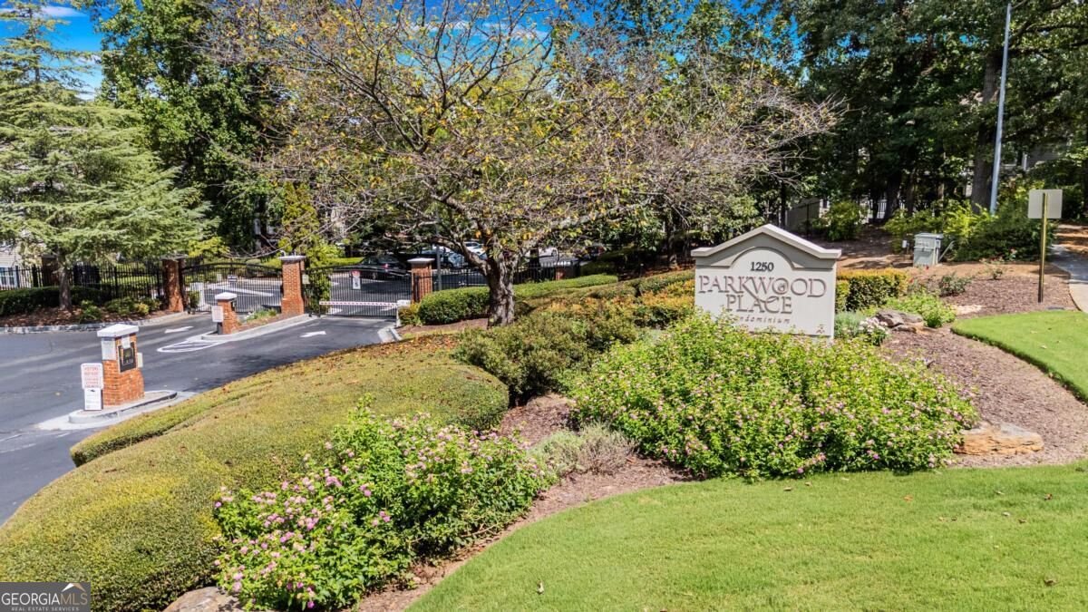 1250 Parkwood Circle Atlanta - Photo 27