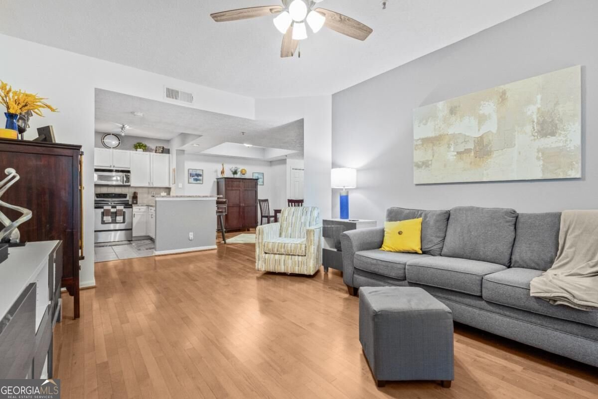 1250 Parkwood Circle Atlanta - Photo 8