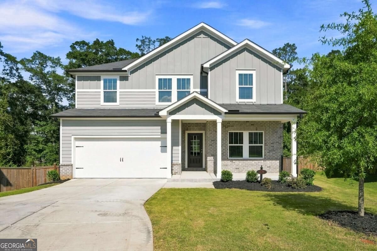 176 Meander Drive Woodstock - main photo