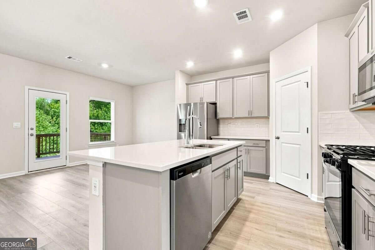 176 Meander Drive Woodstock - Photo 7