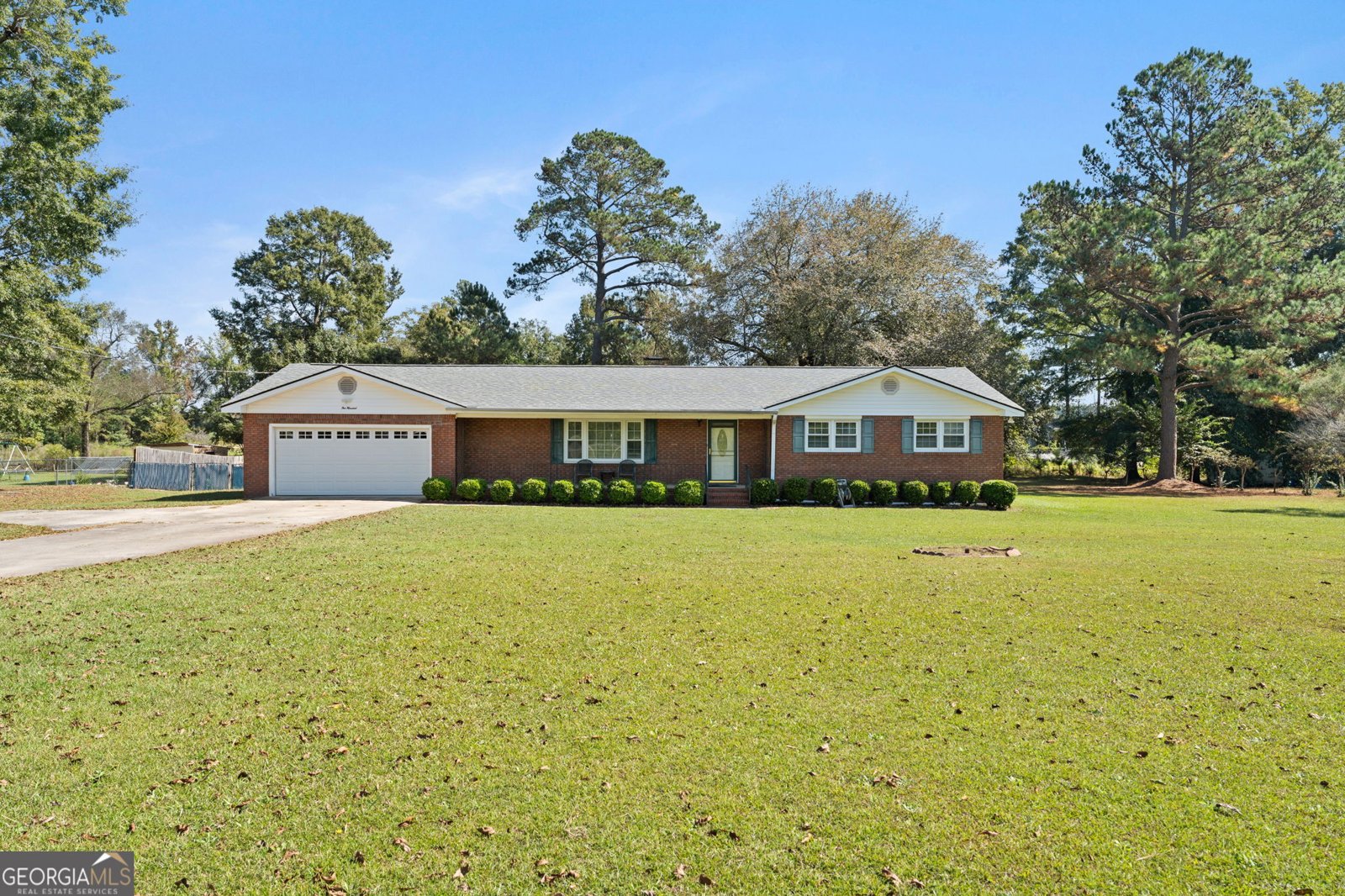 100 Heritage Drive Warner Robins - main photo
