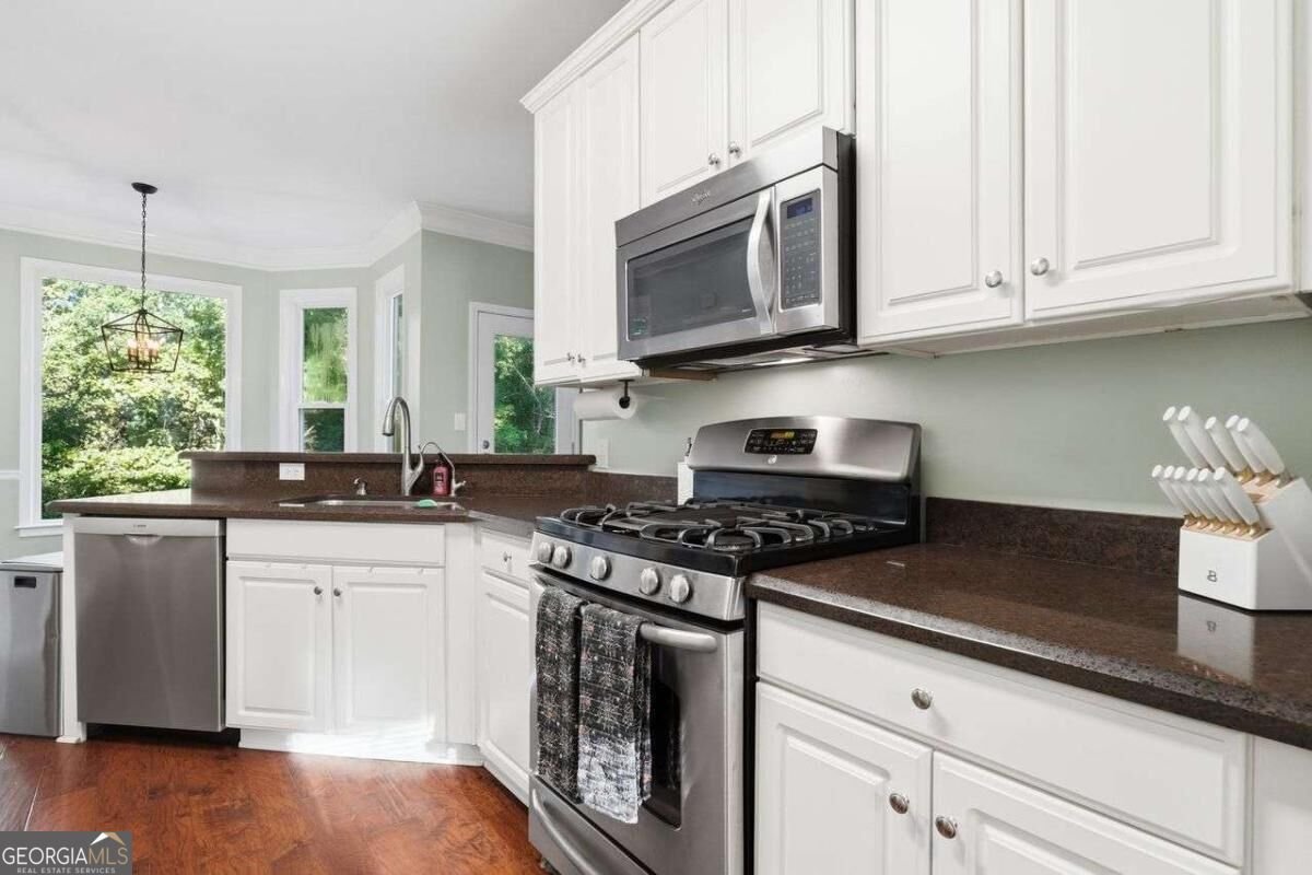195 Riverbirch Lane Lawrenceville - Photo 10