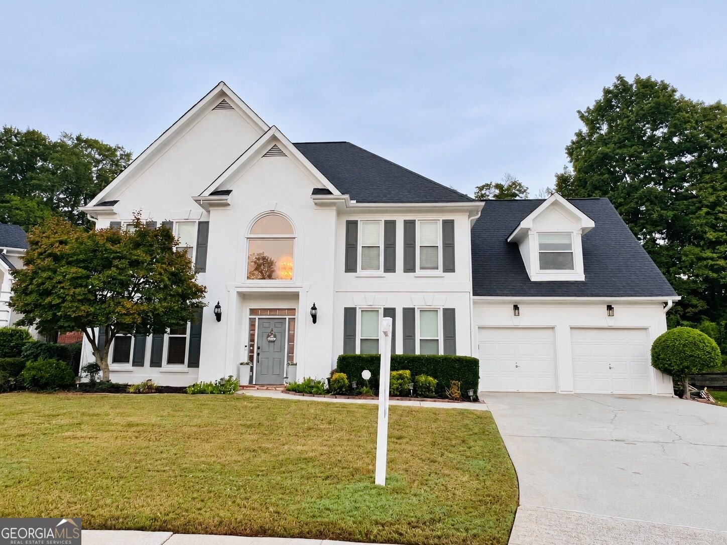 1116 Midsummer Court Marietta - main photo