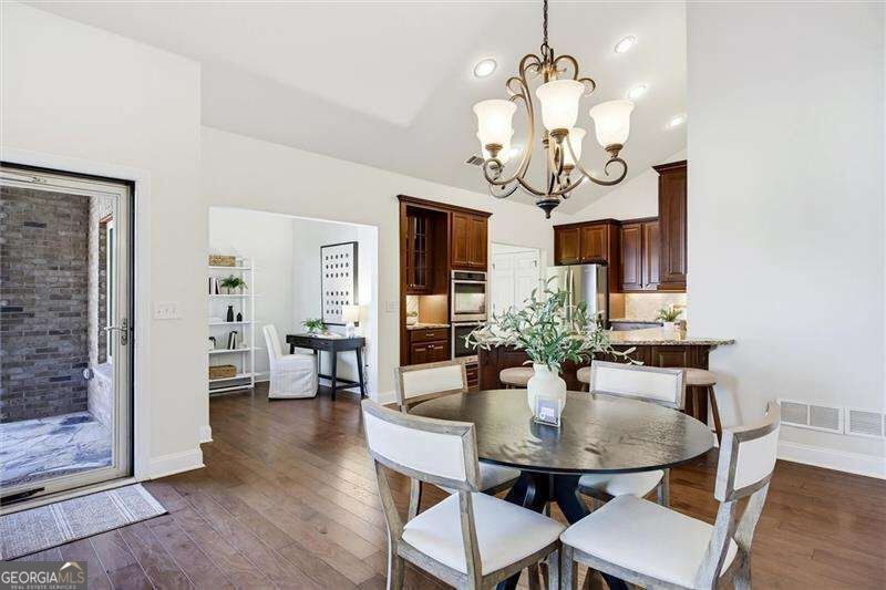 120 Chastain Road Kennesaw - Photo 10