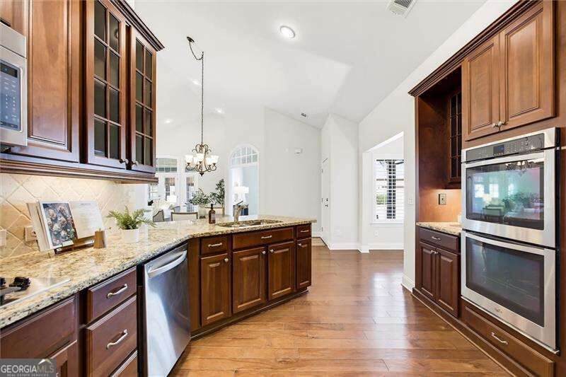 120 Chastain Road Kennesaw - Photo 18