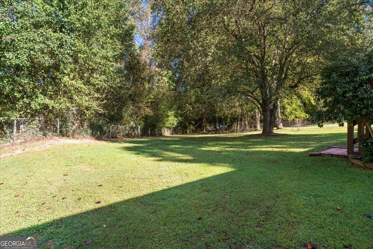 404 Hill Crest Court Woodstock - Photo 33
