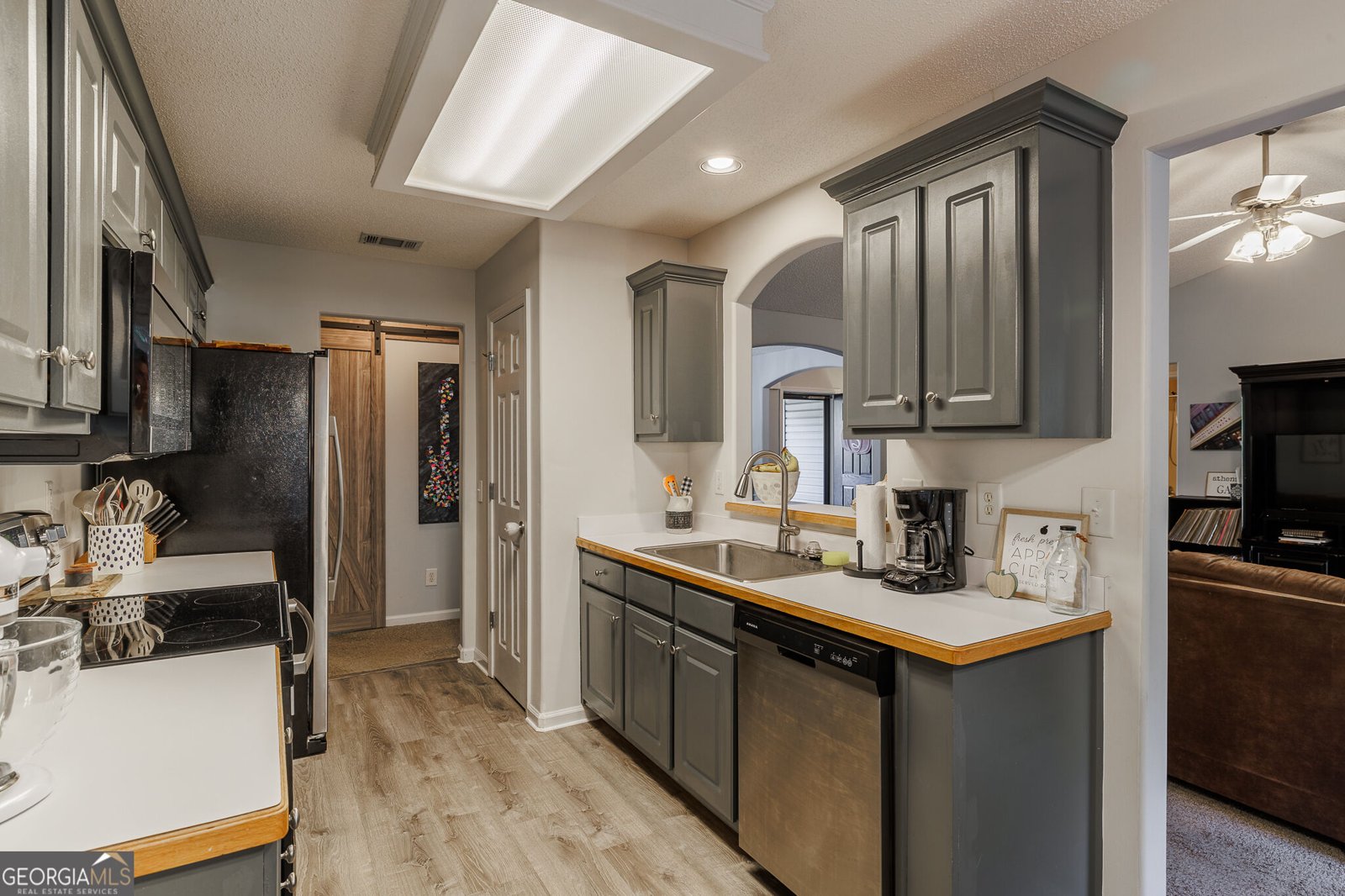 246 Bryant Drive Hull - Photo 14
