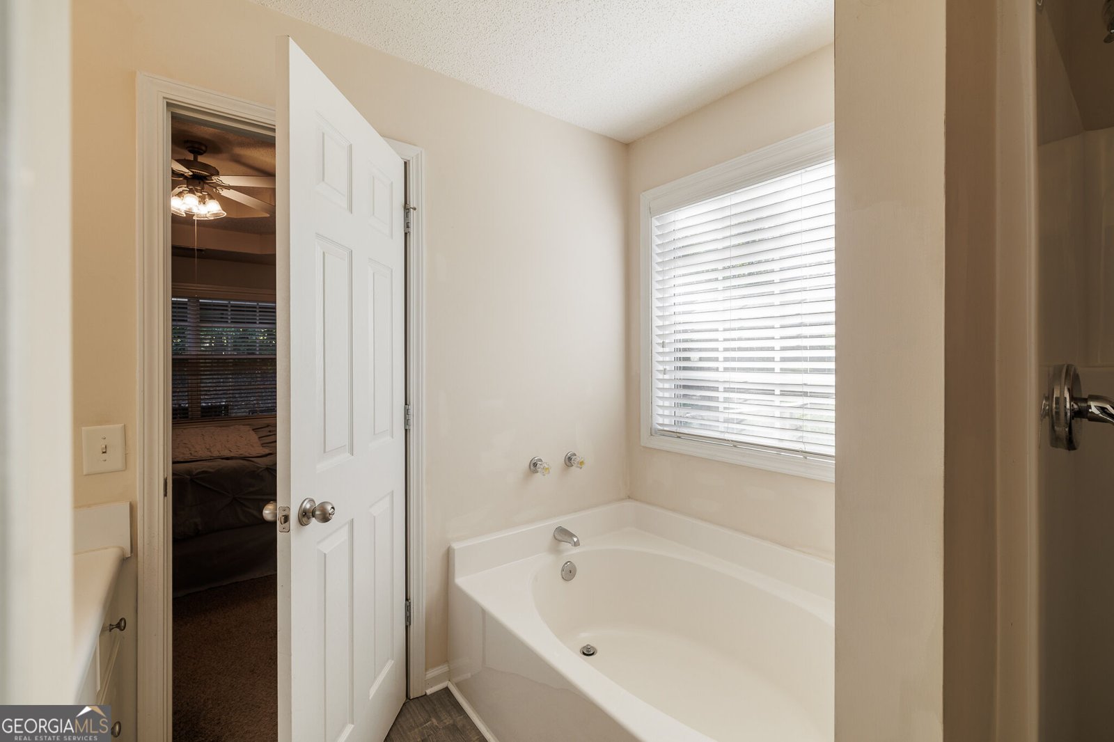 246 Bryant Drive Hull - Photo 23