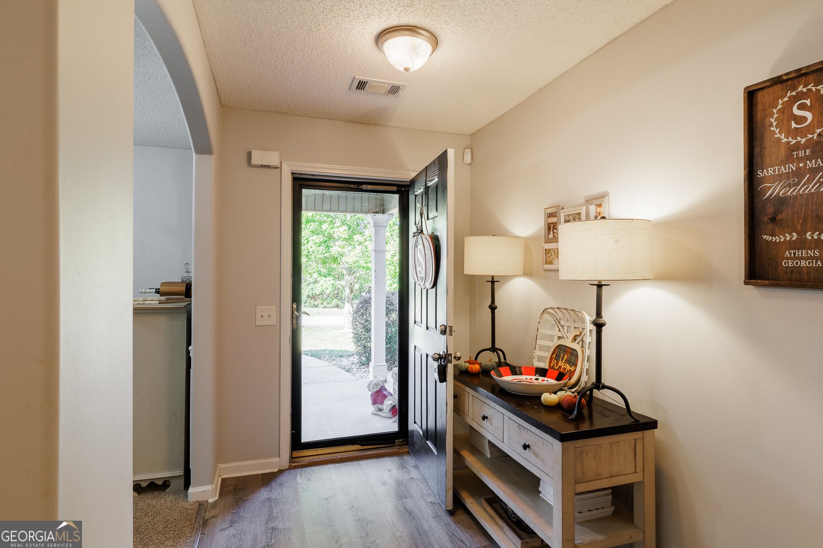 246 Bryant Drive Hull - Photo 6