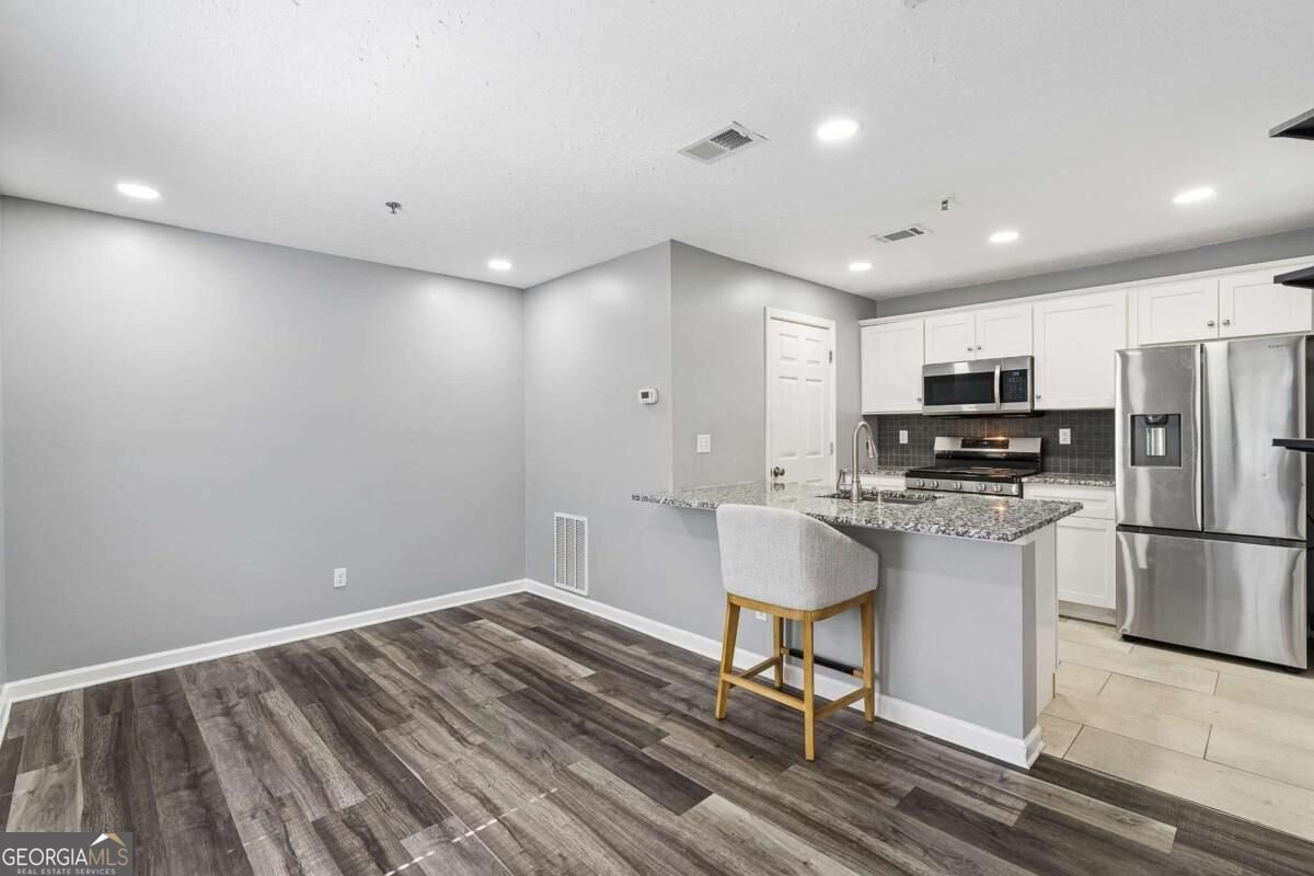 2178 River Heights Court Marietta - Photo 10