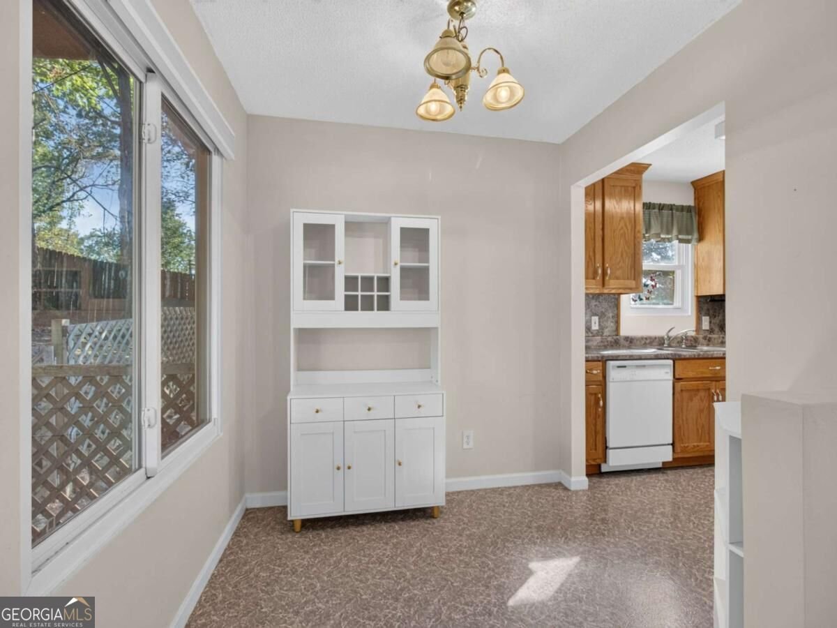 1038 Whispering Woods Drive Canton - Photo 18