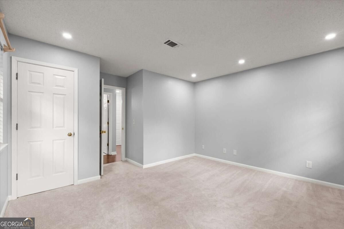 704 Barrington Hills Drive Sandy Springs - Photo 30