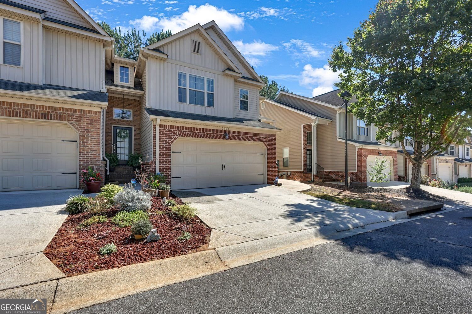 2909 Oshields Court Marietta - main photo