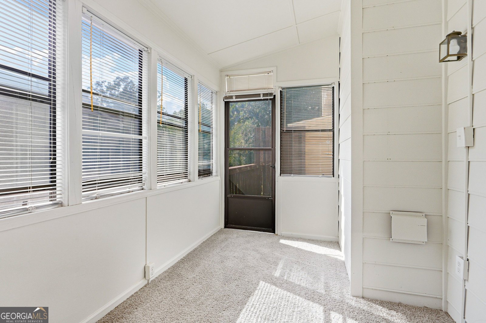 6305 Windsor Trace Drive Peachtree Corners - Photo 19