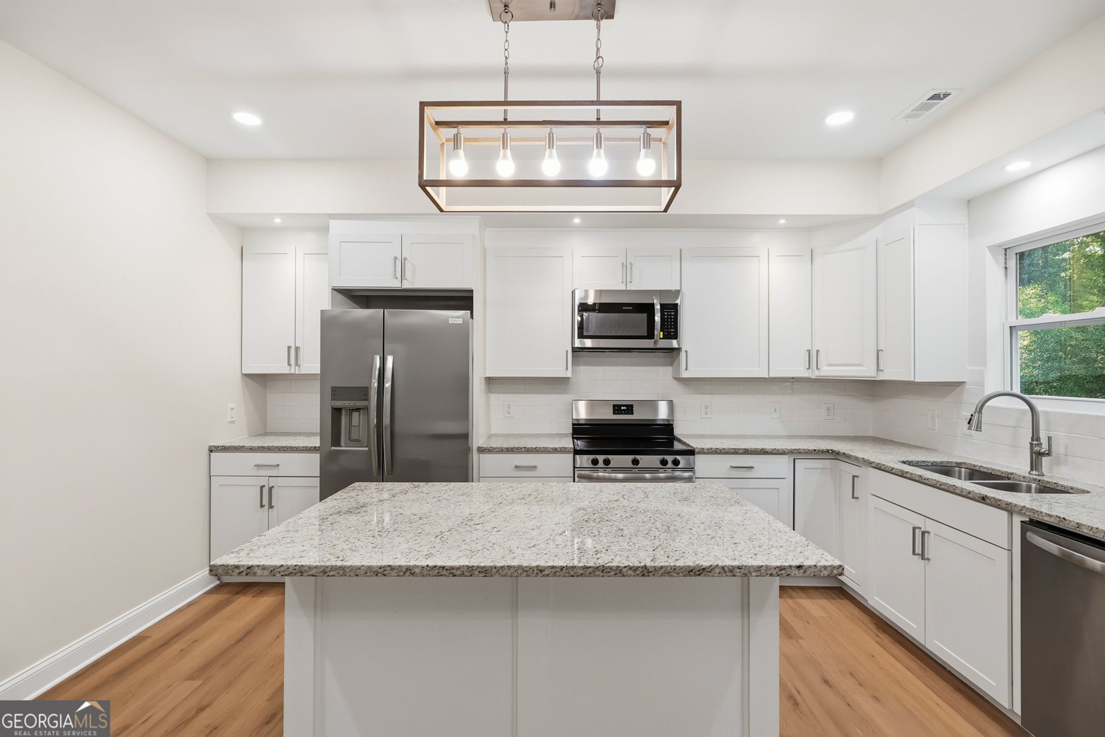 1041 Country Club Circle Union Point - Photo 16