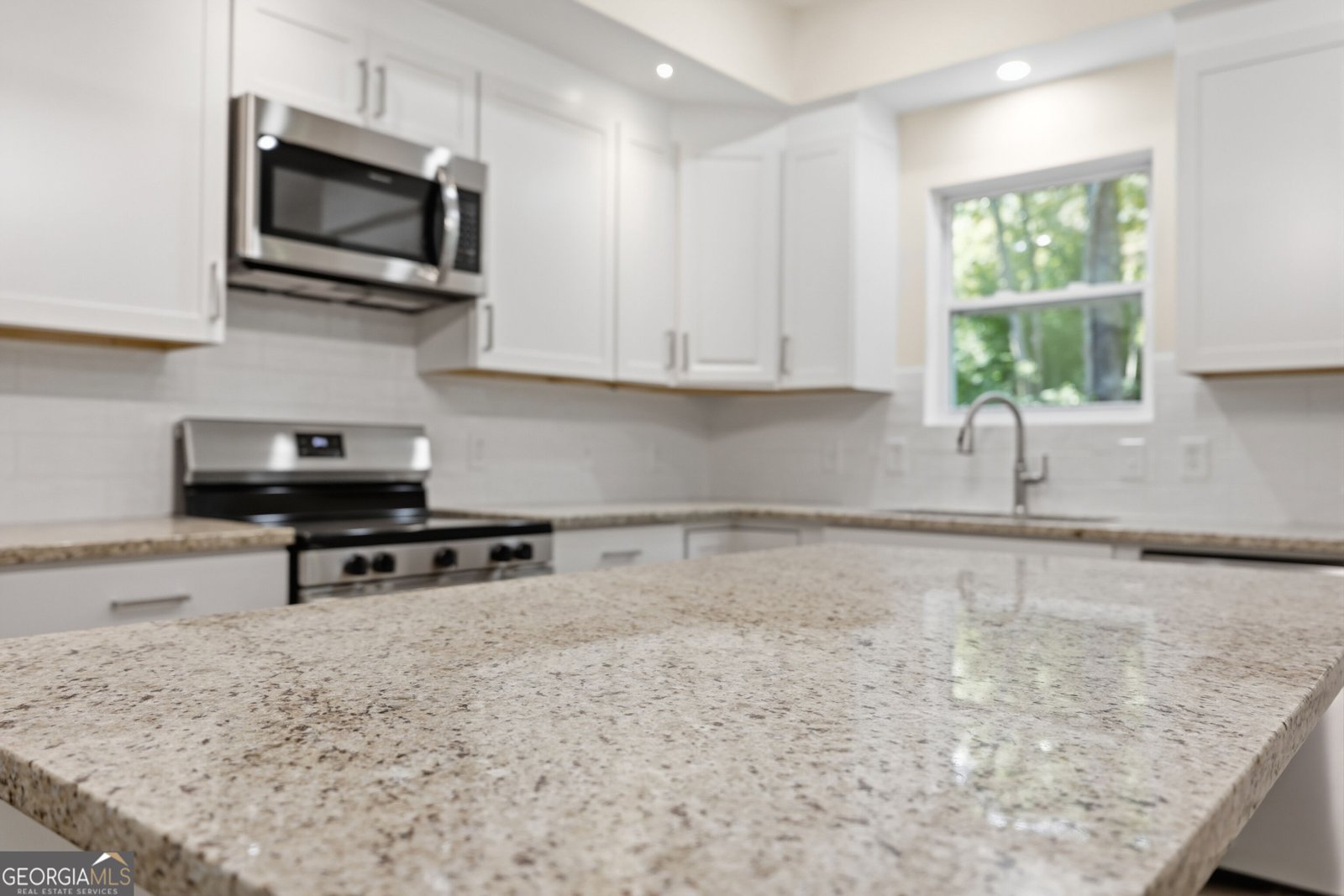 1041 Country Club Circle Union Point - Photo 19