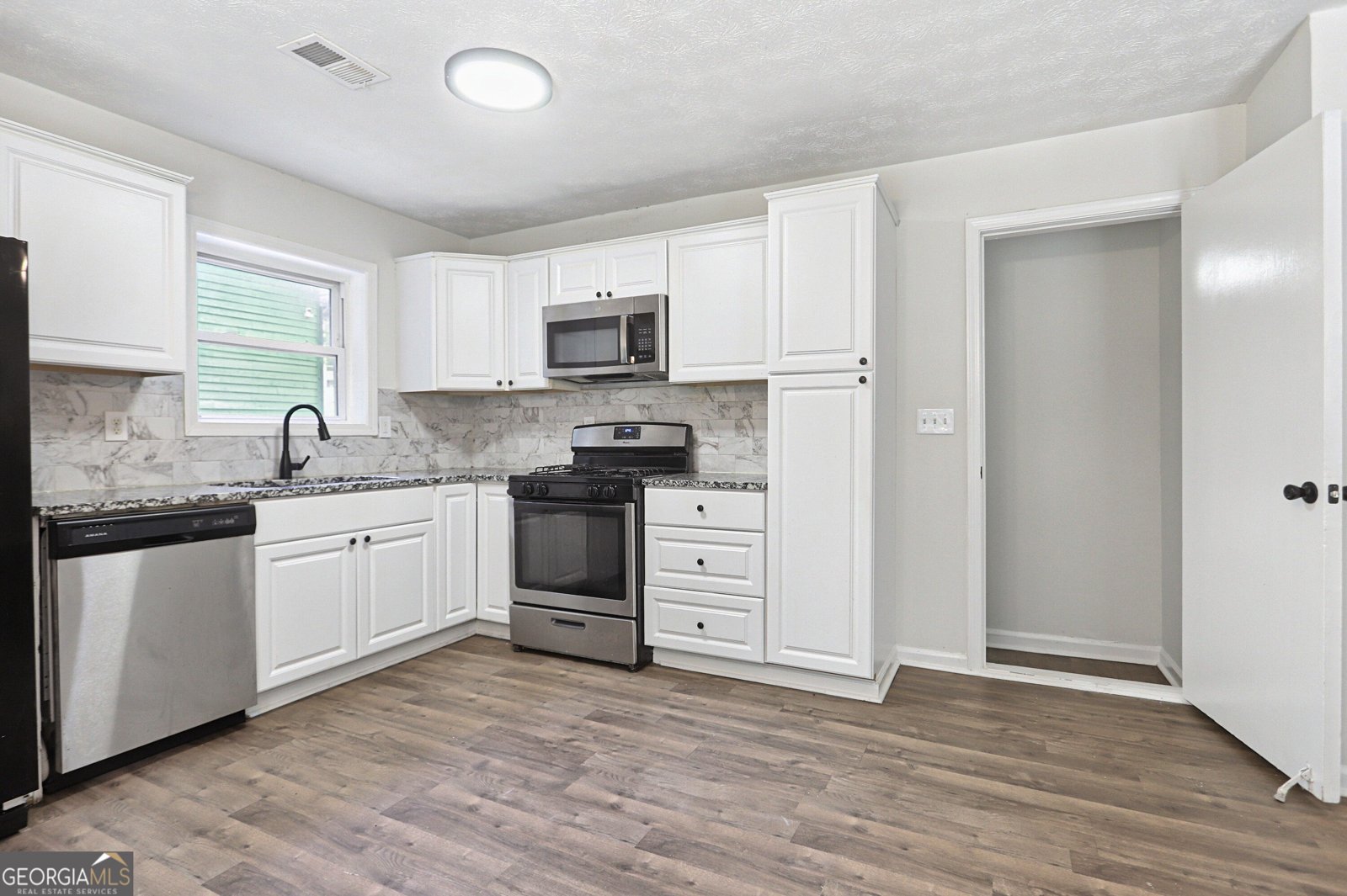 6379 Leverett Drive Lithonia - Photo 6