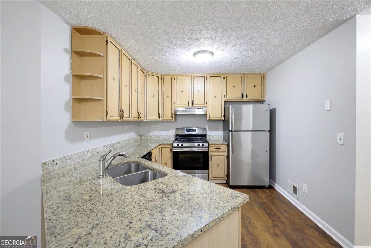 237 Hillandale Drive Stockbridge - Photo 10