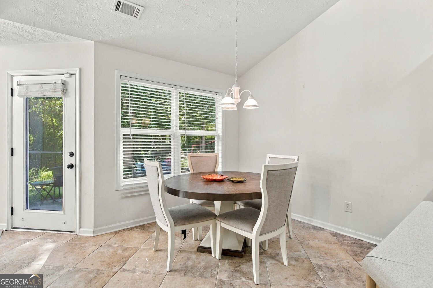 2517 Weycroft Circle Dacula - Photo 19