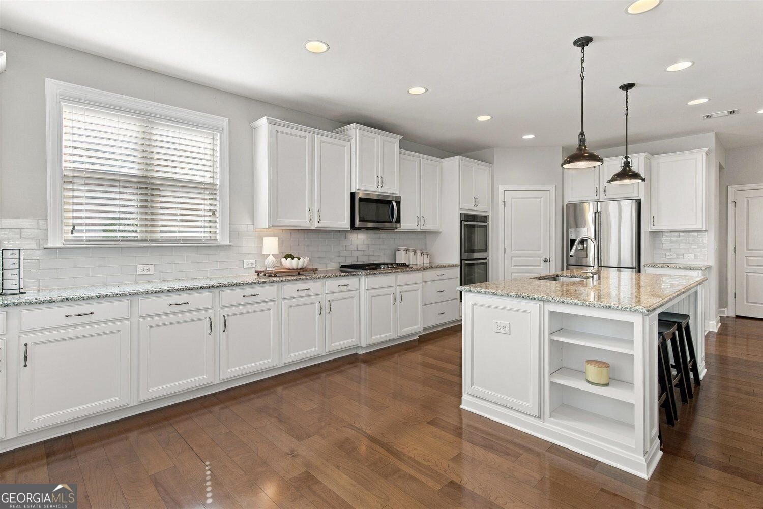 4450 Ivanhoe Walk Cumming - Photo 6
