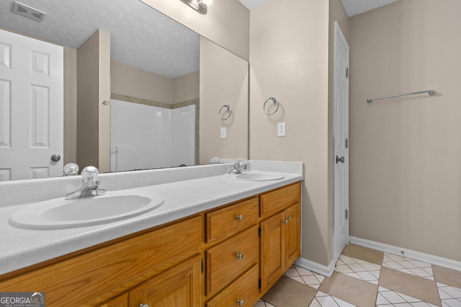 424 Spring Falls Drive Lawrenceville - Photo 18