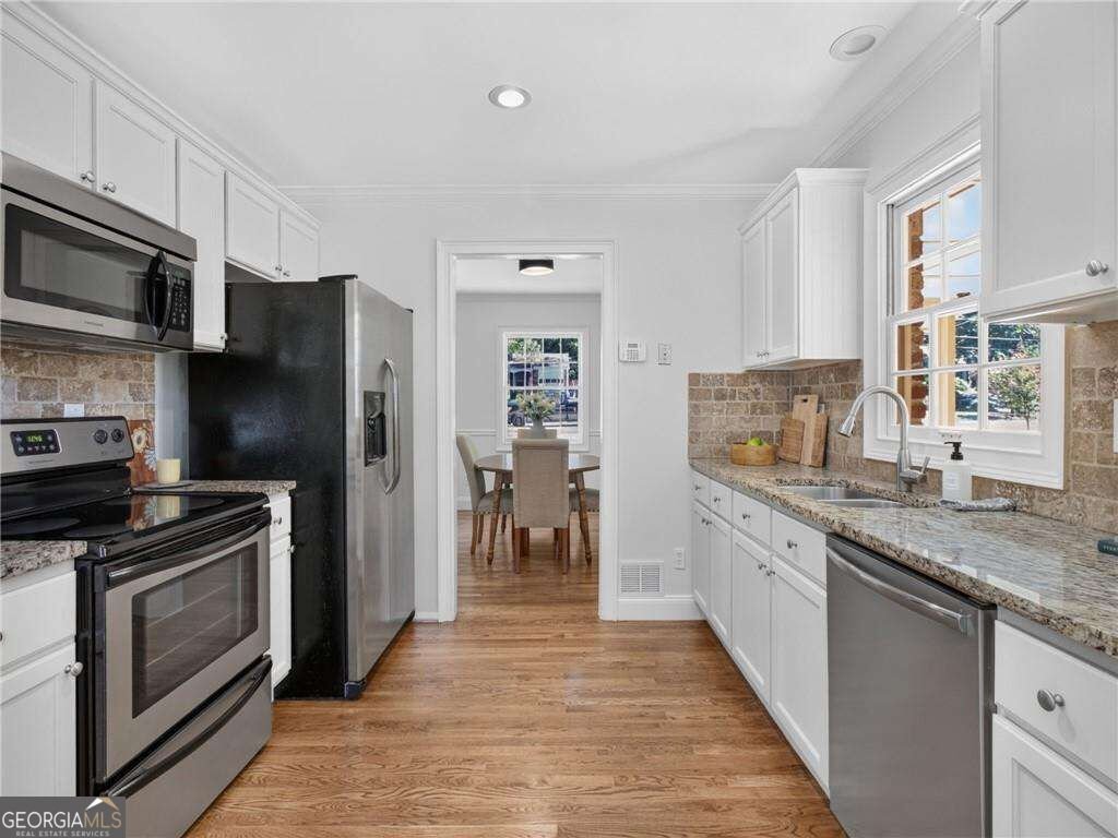 968 Seville Drive Clarkston - Photo 13