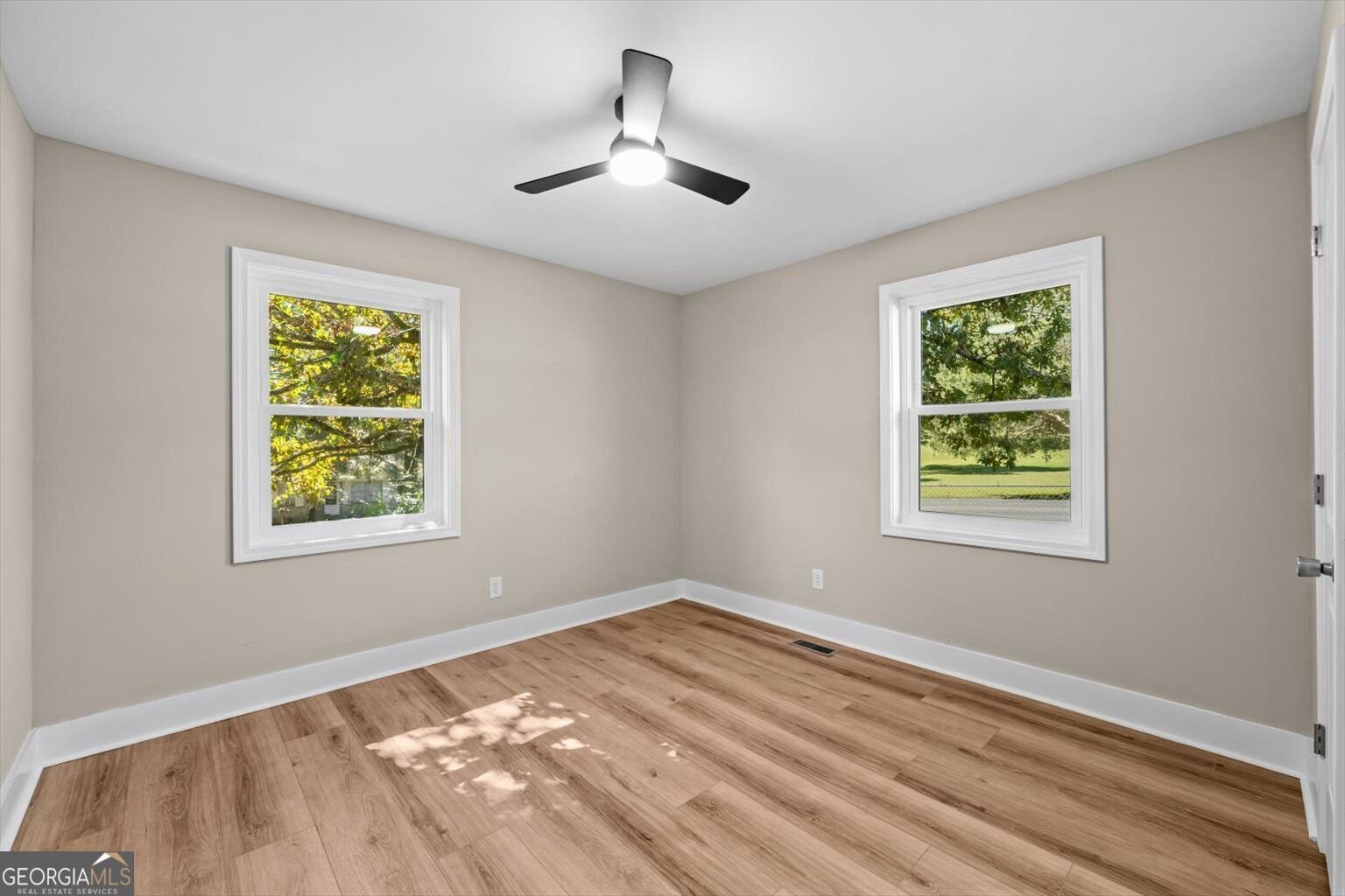 239 Mountain View Circle Chatsworth - Photo 11